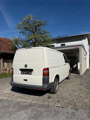 Volkswagen T5 Transporter 1,9tdi Bild 3