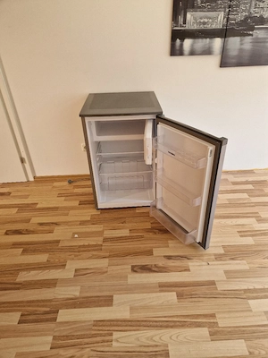Kühlschrank mit Gefrierfach  Bild 2
