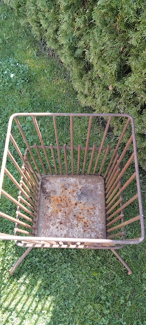 Handgemachte Feuerkorb aus Eisenstäben  Bild 2