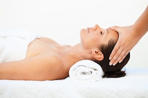 Massageangebot in stilvoller Hotelatmosphäre. Boutiquehotel Bergvilla. Am Fuße der Alpen Bild 7