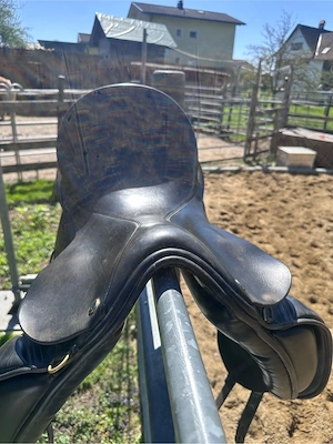 Dressursattel Bild 5