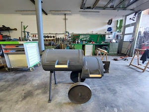 Verkaufe neuen Smoker Bild 3