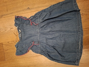 Mädchenkleider Gr. 74-80 Bild 4