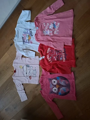 Verschiedene Shirts für Mädchen Gr. 98-104