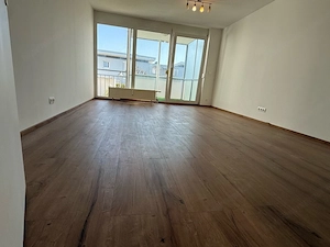 2 Zimmer Wohnung, Bahnhof in der Nähe Bild 10