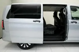 Mercedes-Benz eVito 129 Tourer PRO Lang SpurH ACC Navi KlimaA Bild 13