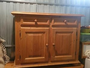 Comode aus Holz  Bild 3