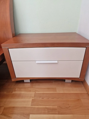 Bett mit 2 Kommoden inkl. Lattenrost evtl. Matratzen  Bild 2