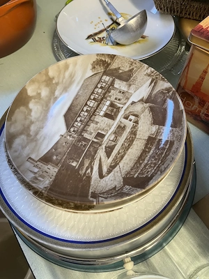 Diverses Geschirr in gutem Zustand Bild 2