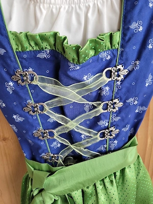Dirndl Gr. 162 und Gr. 164 Bild 5