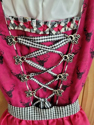 Dirndl Gr. 162 und Gr. 164 Bild 4