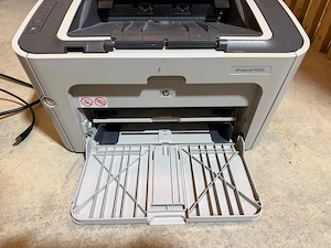 HP LaserJet P1505n Laserdrucker Bild 3