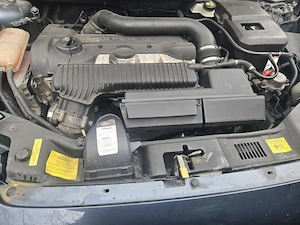 Volvo V50 2,5 liter 220 Ps turbo zu verkaufen . Hohenems 6845 Bild 3