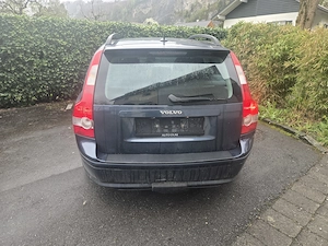 Volvo V50 2,5 liter 220 Ps turbo zu verkaufen . Hohenems 6845 Bild 6