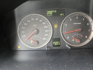 Volvo V50 2,5 liter 220 Ps turbo zu verkaufen . Hohenems 6845 Bild 7