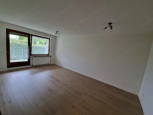 Renovierte 2,5-Zimmer Wohnung mit Sitzplatz im Zentrum von Tosters Bild 2