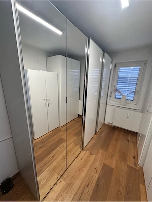 Kleiderschrank Gratis