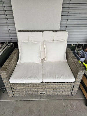 Sitzmöbel mit Polster