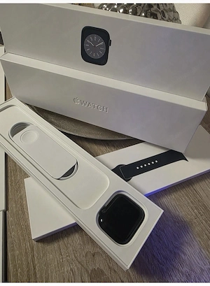 Apple Watch Series 8 GPS Cellular 45mm Mitternacht Schwarz (Akkukapazität 96%)
