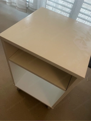 Nachttisch inkl. Aufbewahrungsbox   guter Zustand Bild 3