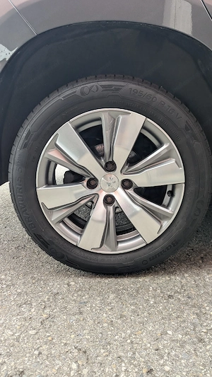 Peugeot 2008 Style *Reserviert* Bild 10