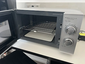 Microwelle mit Grillfunktion Bild 2