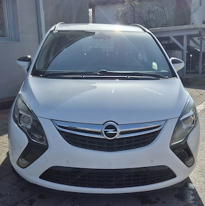 Gepflegter Opel Zafira Tourer 1.4 Turbo Österreich Edition   Top Ausstattung & viel Zubehör! Bild 4
