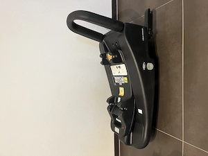 Kindersitz mit Babyschale und Isofixstation-I Bild 5