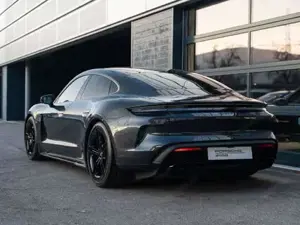 Porsche Taycan Bild 3