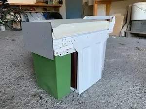 Dunstabzug und Mülltrennung Bild 4