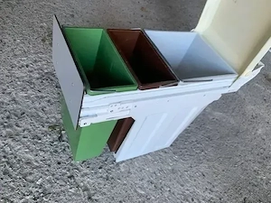 Dunstabzug und Mülltrennung Bild 3