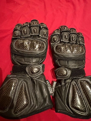 Lederkombi Größe 52 mit Handschuhen und Rückenpanzer