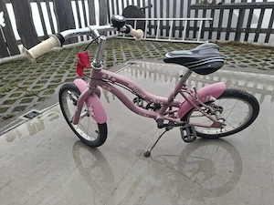 Kinderfahrrad in rosa zu verschenken