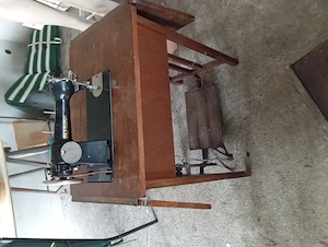 Bernina Tischnähmaschine alt