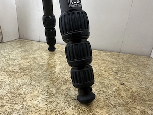 Verkaufe selten verwendetes Stativ-Set (Siriu Stativ und Smallrig Fluid Kopf) Bild 5