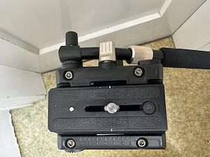 Verkaufe selten verwendetes Stativ-Set (Siriu Stativ und Smallrig Fluid Kopf) Bild 3