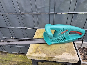 Bosch AHS 45-16 Heckenschere zu verkaufen   wenig gebraucht Bild 2