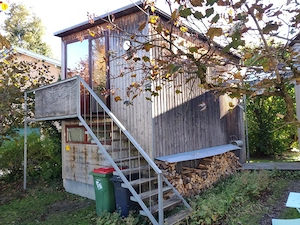 Einzimmerwohnung mit Gartenplatz