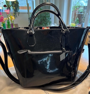 Damentasche Lack inkl. Tasche für Schminkutensilien Bild 2