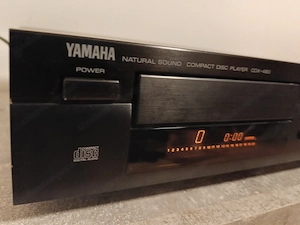Yamaha CDX-490 CD Player Bild 3
