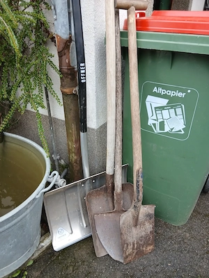 Altes Gartenwerkzeug Bild 2