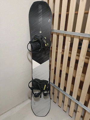 Snowboard mit Bindung Bild 3