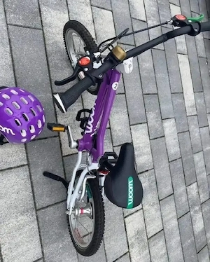    Kinderfahrrad woom 2 + Helm   sehr guter Zustand! Bild 2
