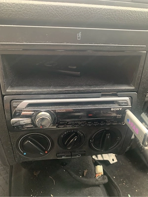 Sony Autoradio Bild 2