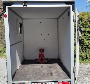 Kofferanhänger für mehrere Verwendungen z.B. als Motorradtransporter oder Minicamper Bild 15