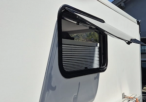 Kofferanhänger für mehrere Verwendungen z.B. als Motorradtransporter oder Minicamper Bild 9