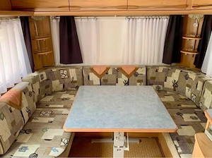 Wohnwagen der Marke Bürstner Bild 2