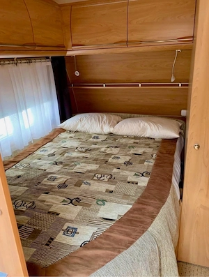 Wohnwagen der Marke Bürstner Bild 5