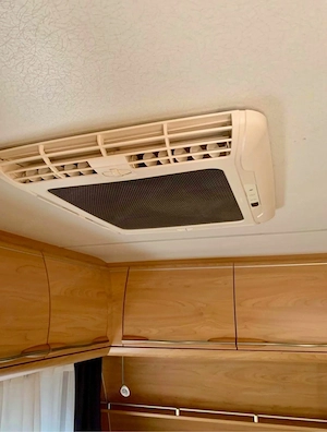 Wohnwagen der Marke Bürstner Bild 7