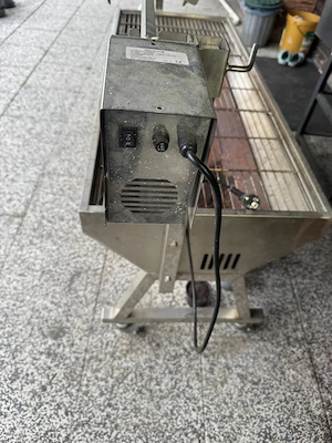  Spanferkelgrill Lammgrill BBQ Barbecue Grillwagen Grill Hänchengrill